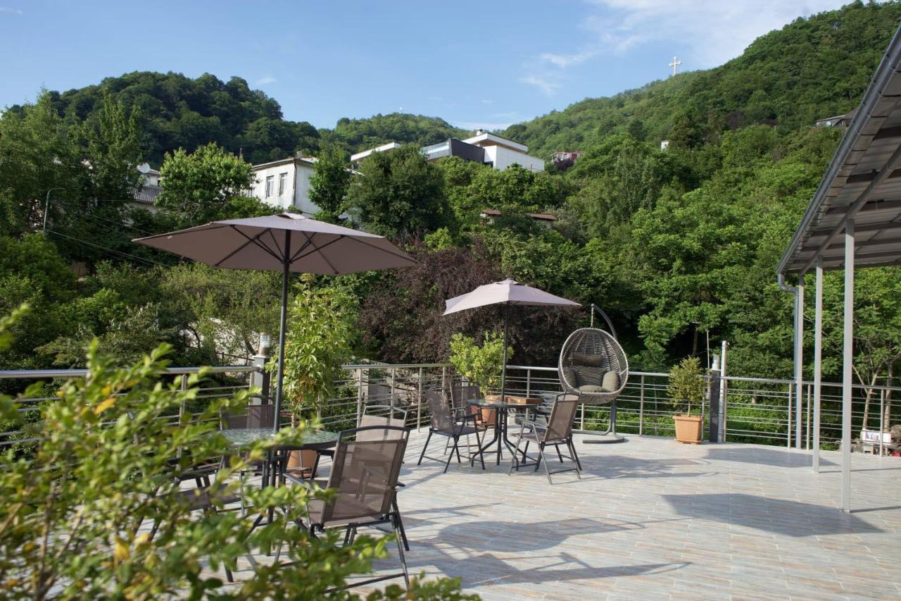 Nira Hotel Gonio Kültér fotó