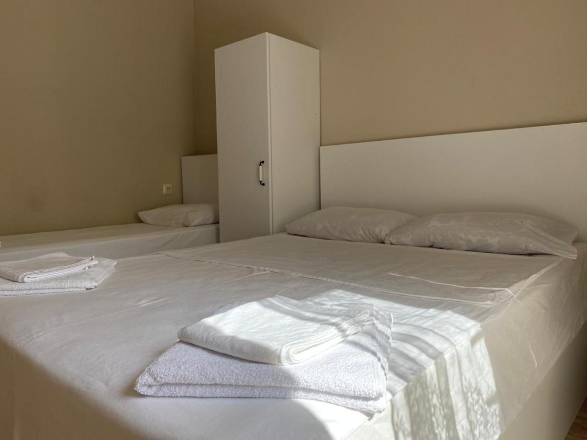 Nira Hotel Gonio Kültér fotó