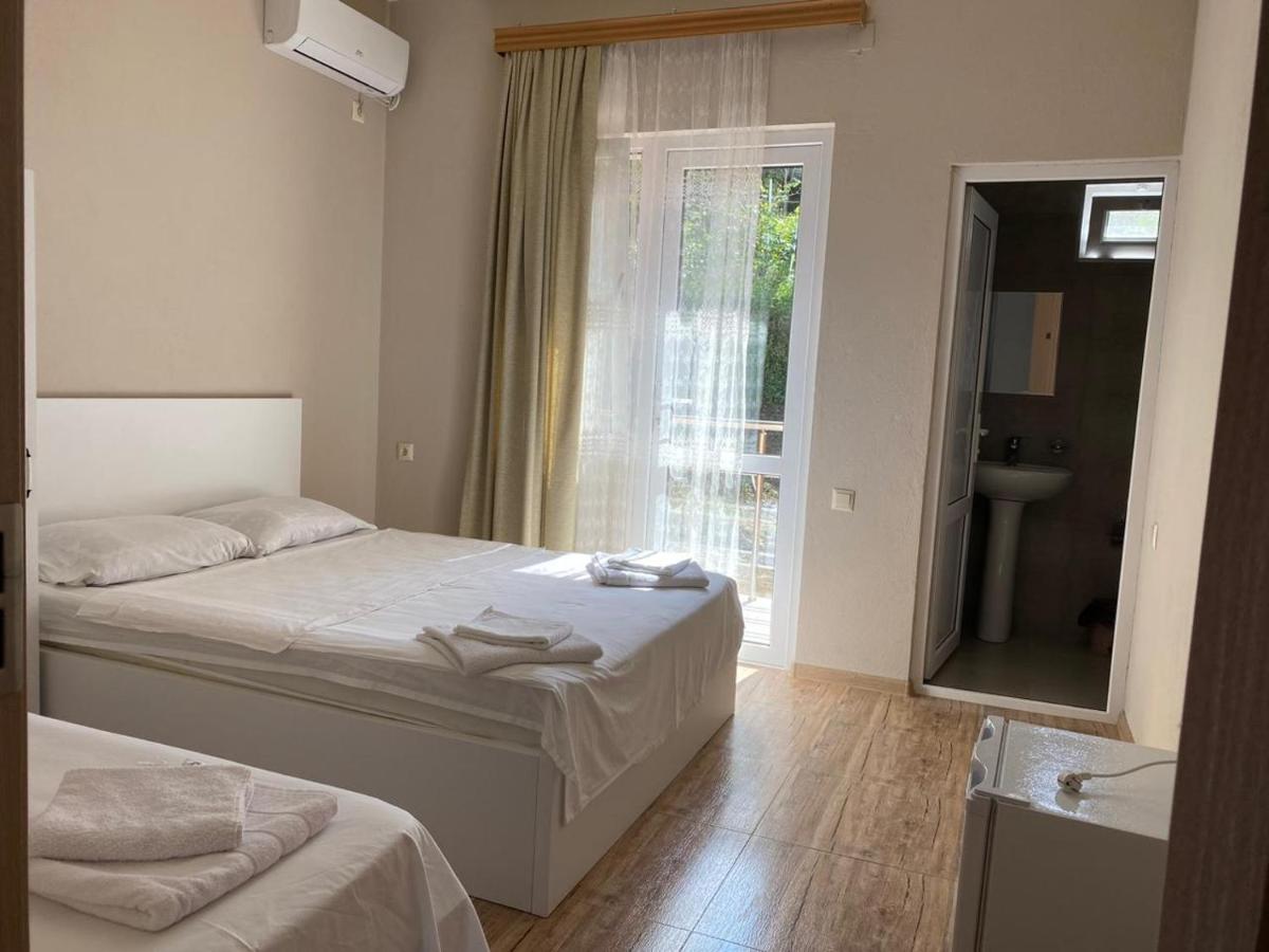 Nira Hotel Gonio Kültér fotó