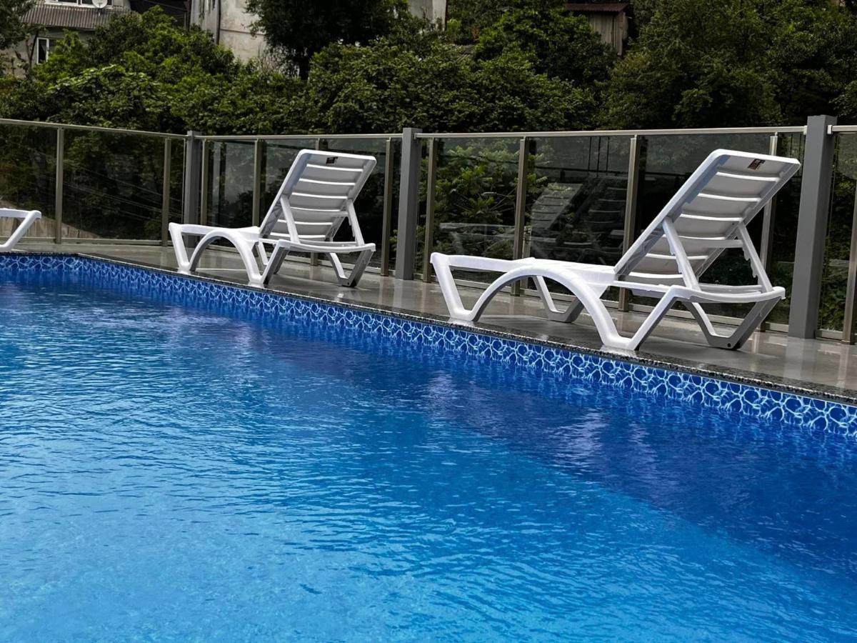 Nira Hotel Gonio Kültér fotó